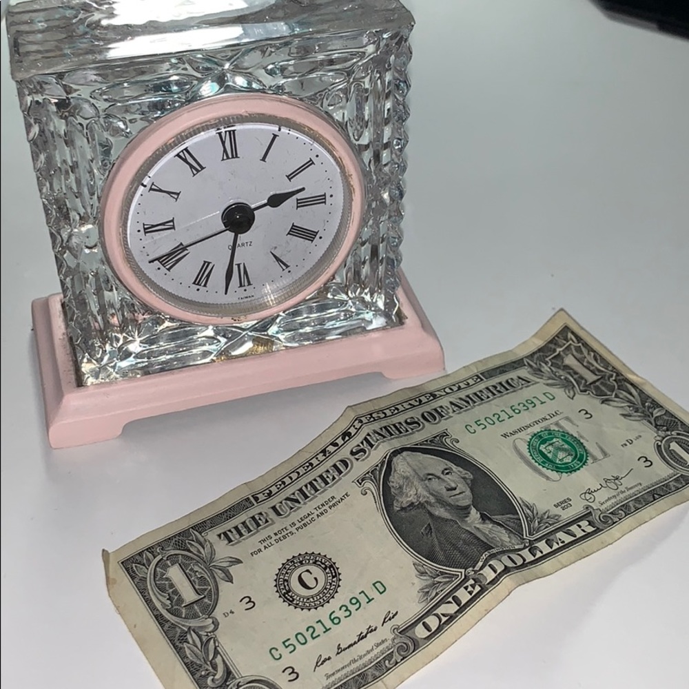 Small Clock - Picture 2 of 2